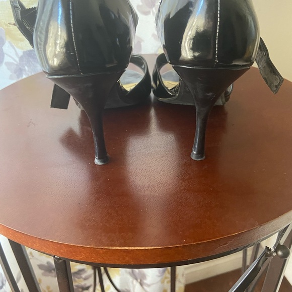 Black Heel Sandals - Picture 7 of 9